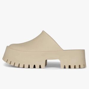 Jeffrey Campbell Clogge Platform Mule in Sea Salt - Size 8